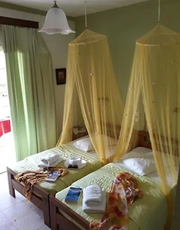 Margaritas' Rooms Agios Gordios  Exterior photo